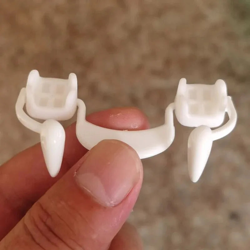 Retractable Vampire Fangs