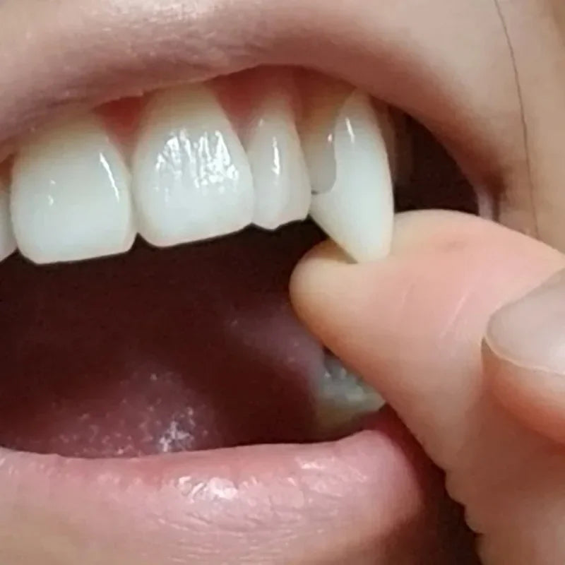 Retractable Vampire Fangs